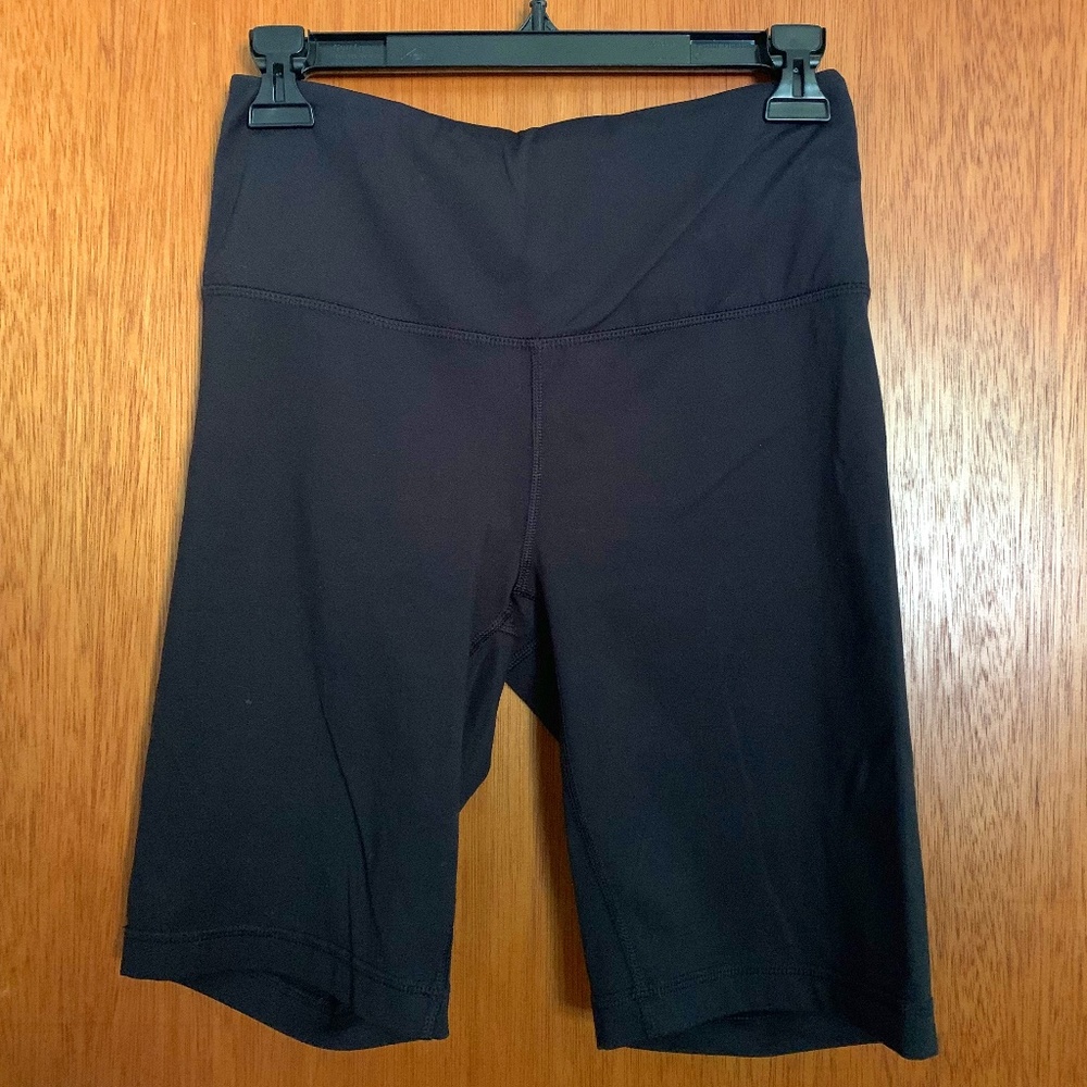 Classic High-Rise Black Bike Shorts Athletic M